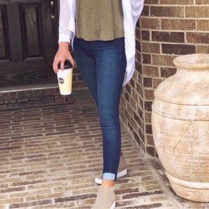 NWT JustFab Pull On High Rise jeans Denim jeans size medium 6/8 | 28/29